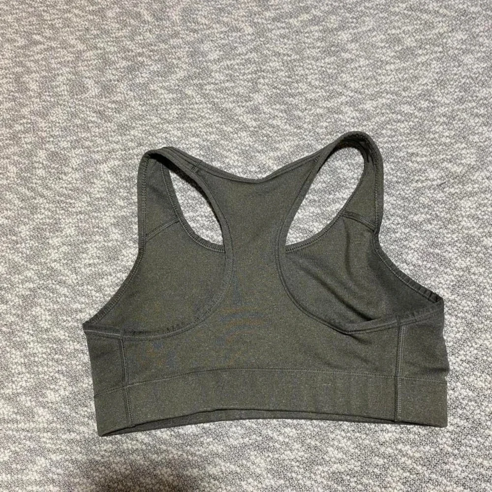 Nike dri fit grey sports bra Size S. SKU-A433#activewear